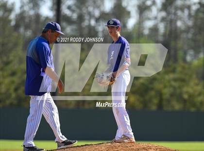Thumbnail 2 in South Beauregard vs Iowa photogallery.