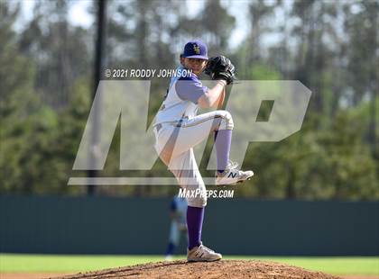 Thumbnail 3 in South Beauregard vs Iowa photogallery.
