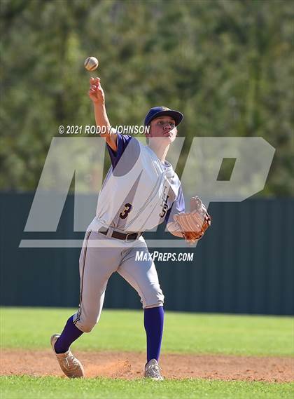 Thumbnail 2 in South Beauregard vs Iowa photogallery.