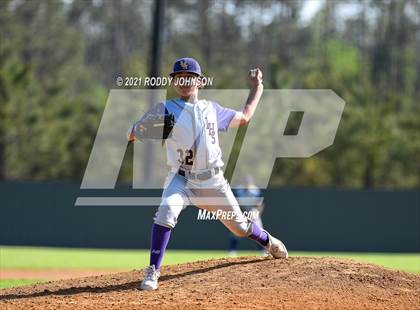 Thumbnail 1 in South Beauregard vs Iowa photogallery.