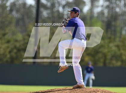 Thumbnail 3 in South Beauregard vs Iowa photogallery.