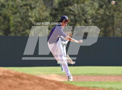 Thumbnail 2 in South Beauregard vs Iowa photogallery.