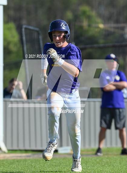Thumbnail 1 in South Beauregard vs Iowa photogallery.