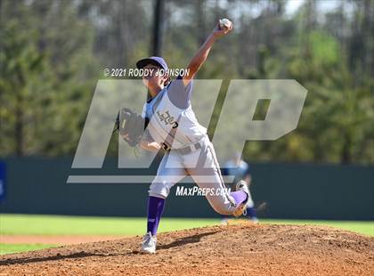 Thumbnail 3 in South Beauregard vs Iowa photogallery.