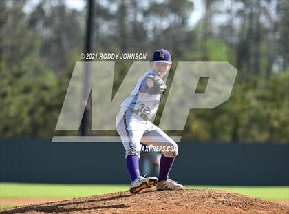 Thumbnail 1 in South Beauregard vs Iowa photogallery.