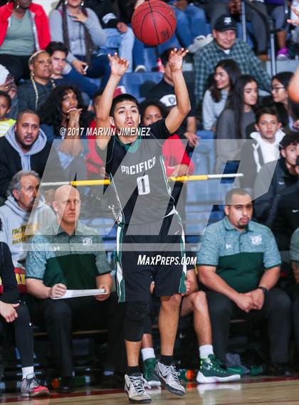 Thumbnail 1 in Oxnard vs Pacifica photogallery.