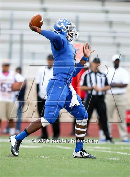 Thumbnail 2 in Tyler @ Corsicana photogallery.