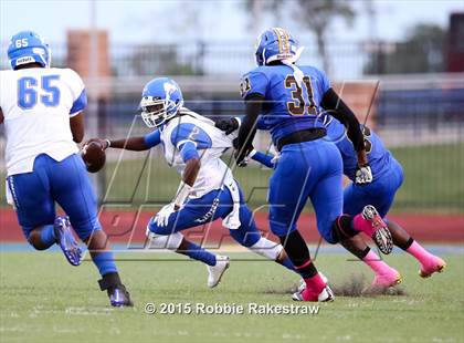 Thumbnail 3 in Tyler @ Corsicana photogallery.