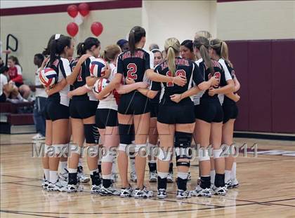 Thumbnail 1 in Round Rock vs. Lake Travis photogallery.