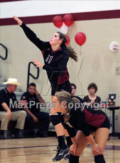 Thumbnail 3 in Round Rock vs. Lake Travis photogallery.