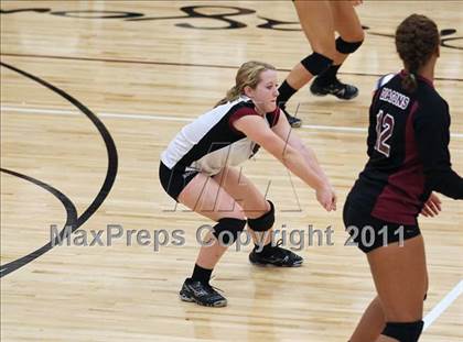 Thumbnail 3 in Round Rock vs. Lake Travis photogallery.