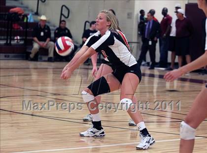 Thumbnail 2 in Round Rock vs. Lake Travis photogallery.