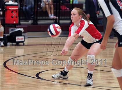 Thumbnail 2 in Round Rock vs. Lake Travis photogallery.