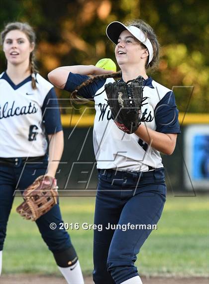 Thumbnail 3 in St. Patrick-St. Vincent vs Marin Catholic (CIF NCS D4 Final) photogallery.