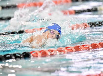 Thumbnail 2 in UIL 15 5A Women's Swimming Championship photogallery.