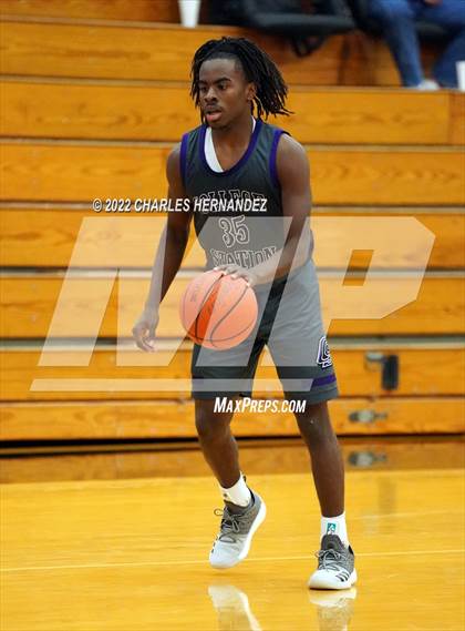 Thumbnail 3 in George Ranch vs. College Station (Conroe Christmas Classic) photogallery.