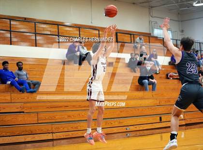 Thumbnail 3 in George Ranch vs. College Station (Conroe Christmas Classic) photogallery.