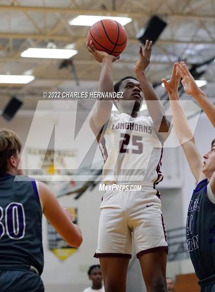 Thumbnail 3 in George Ranch vs. College Station (Conroe Christmas Classic) photogallery.