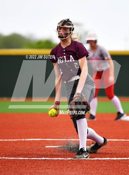 Thumbnail 2 in Burton vs Iola photogallery.
