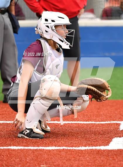 Thumbnail 1 in Burton vs Iola photogallery.