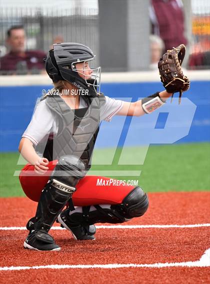 Thumbnail 1 in Burton vs Iola photogallery.