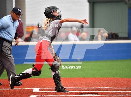 Thumbnail 1 in Burton vs Iola photogallery.