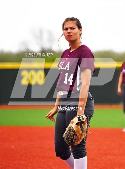 Thumbnail 2 in Burton vs Iola photogallery.
