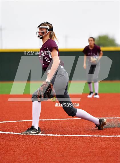 Thumbnail 3 in Burton vs Iola photogallery.