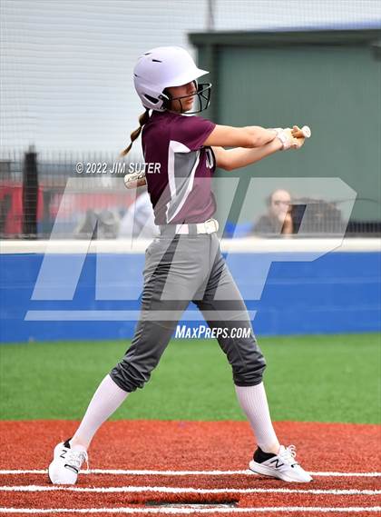 Thumbnail 1 in Burton vs Iola photogallery.