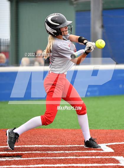 Thumbnail 1 in Burton vs Iola photogallery.