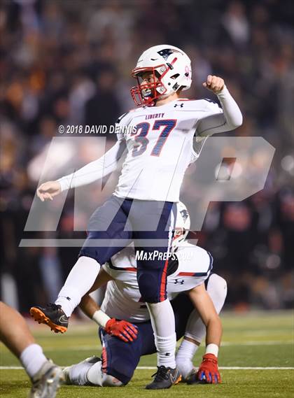 Thumbnail 1 in Central vs Liberty (CIF CS D1 Championship) photogallery.