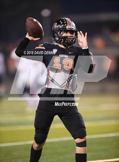 Thumbnail 2 in Central vs Liberty (CIF CS D1 Championship) photogallery.