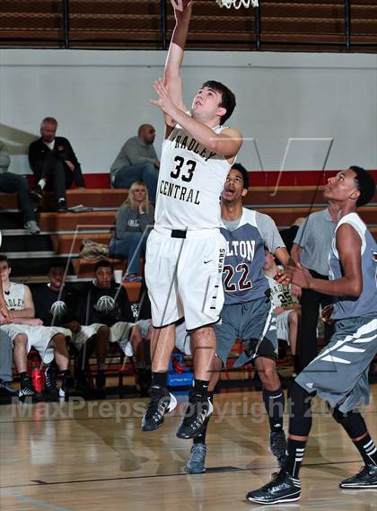 Thumbnail 3 in Fulton vs Bradley Central (Renasant Bank Christmas Tournament) photogallery.