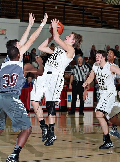 Thumbnail 1 in Fulton vs Bradley Central (Renasant Bank Christmas Tournament) photogallery.
