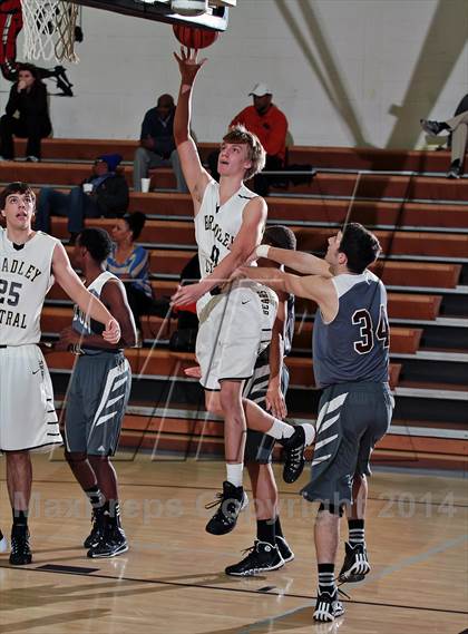 Thumbnail 2 in Fulton vs Bradley Central (Renasant Bank Christmas Tournament) photogallery.