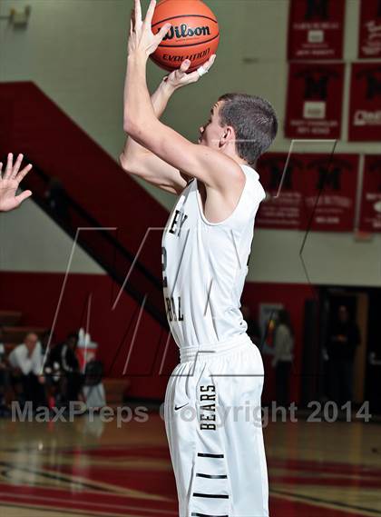 Thumbnail 1 in Fulton vs Bradley Central (Renasant Bank Christmas Tournament) photogallery.