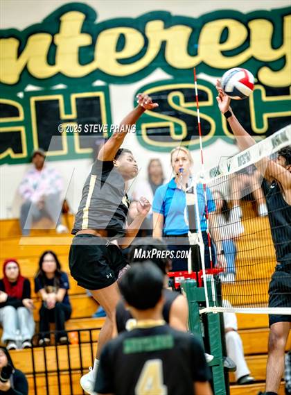 Thumbnail 2 in Sheldon @ Monterey Trail photogallery.