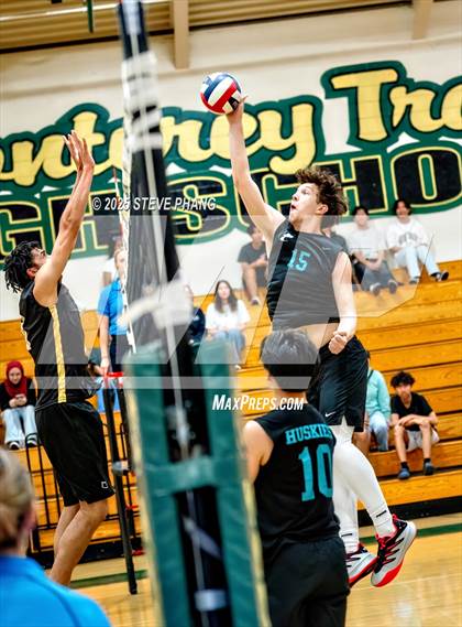 Thumbnail 2 in Sheldon @ Monterey Trail photogallery.