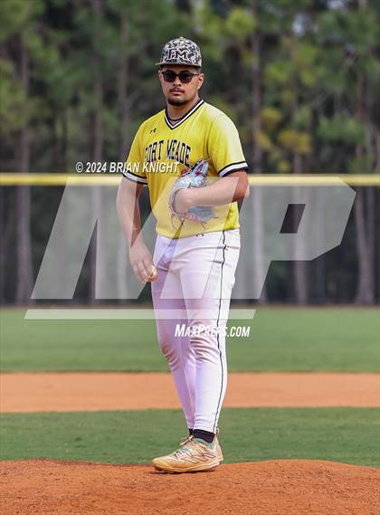 Thumbnail 3 in Fort Meade vs. Bartow photogallery.