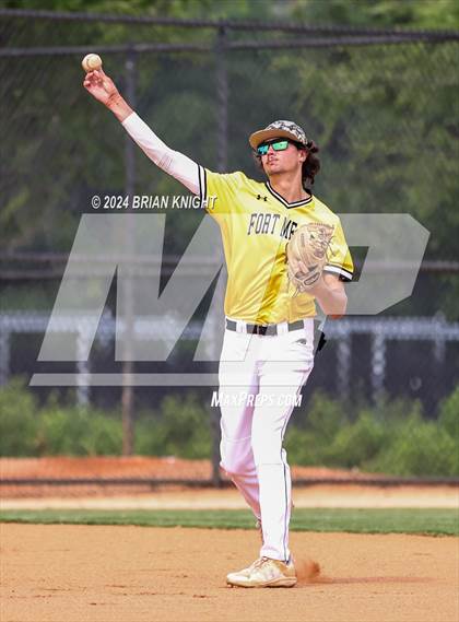 Thumbnail 1 in Fort Meade vs. Bartow photogallery.