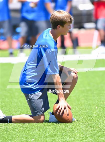 Thumbnail 1 in Northwest Christian vs. Holbrook (Bradshaw Mountain 7-on-7) photogallery.