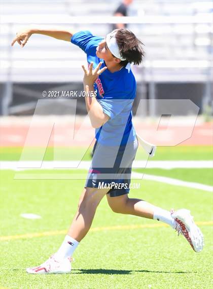 Thumbnail 3 in Northwest Christian vs. Holbrook (Bradshaw Mountain 7-on-7) photogallery.