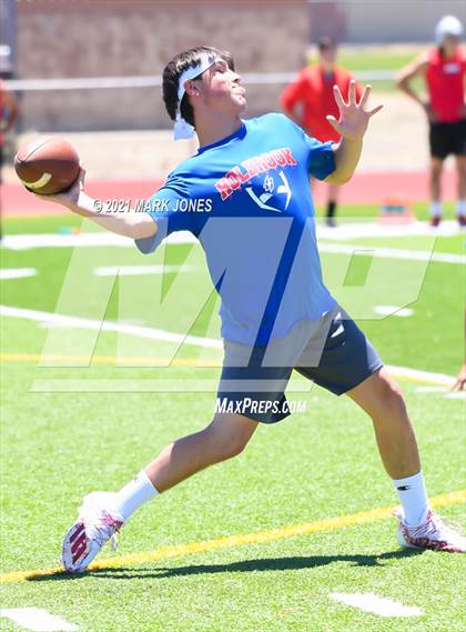 Thumbnail 3 in Northwest Christian vs. Holbrook (Bradshaw Mountain 7-on-7) photogallery.