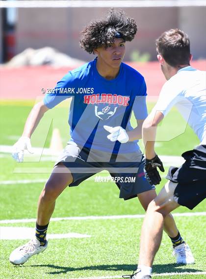 Thumbnail 3 in Northwest Christian vs. Holbrook (Bradshaw Mountain 7-on-7) photogallery.