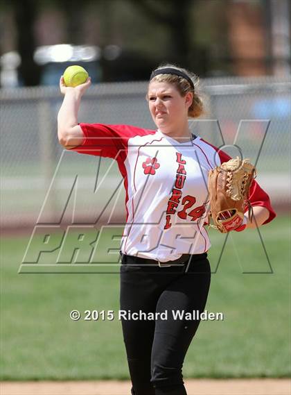 Thumbnail 3 in Laurel vs Johnson (Caravel Invitational) photogallery.