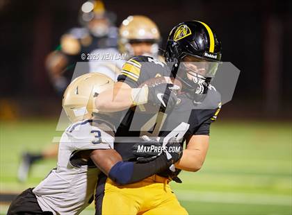 Thumbnail 1 in Mater Dei Catholic @ Bishop O'Dowd photogallery.