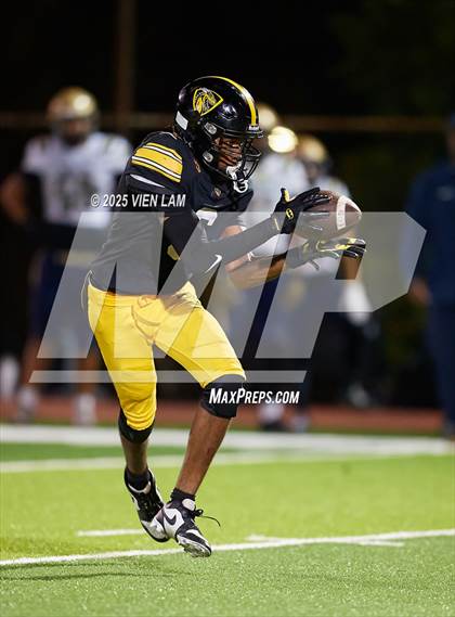 Thumbnail 2 in Mater Dei Catholic @ Bishop O'Dowd photogallery.