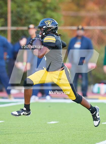 Thumbnail 1 in Mater Dei Catholic @ Bishop O'Dowd photogallery.