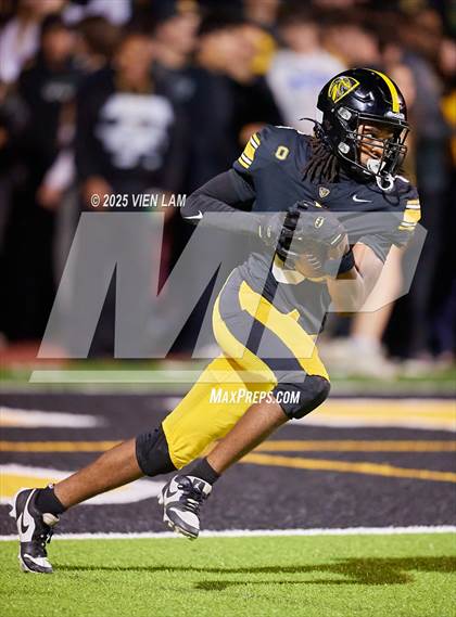 Thumbnail 1 in Mater Dei Catholic @ Bishop O'Dowd photogallery.
