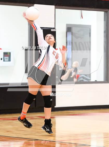 Thumbnail 3 in Gustine @ Strawn photogallery.